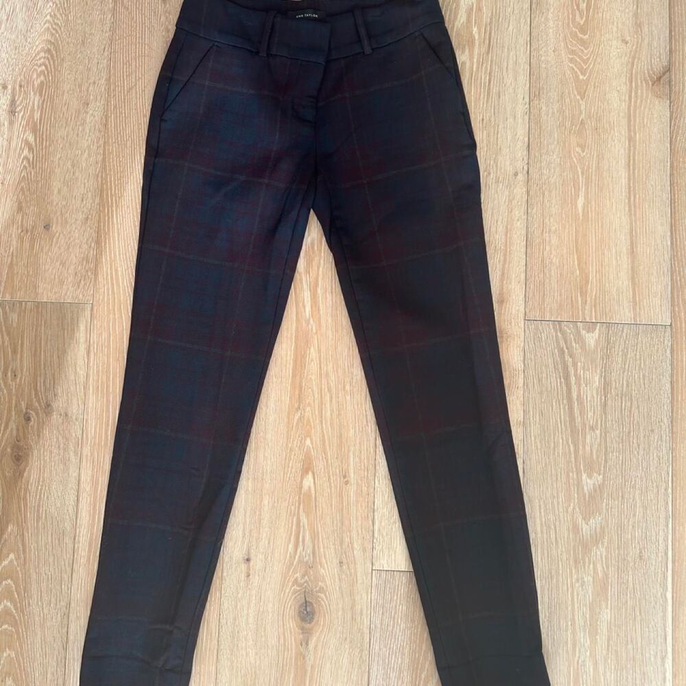 Ann Taylor Ankle Plaid Pant, Size 0 - Picture 5 of 6